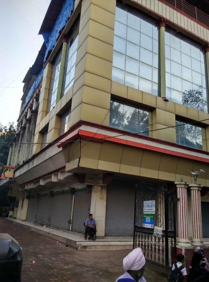Girija Payyade Hotel Kalyān 外观 照片